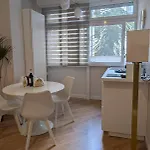 Art N Shelter Apartmán Bari